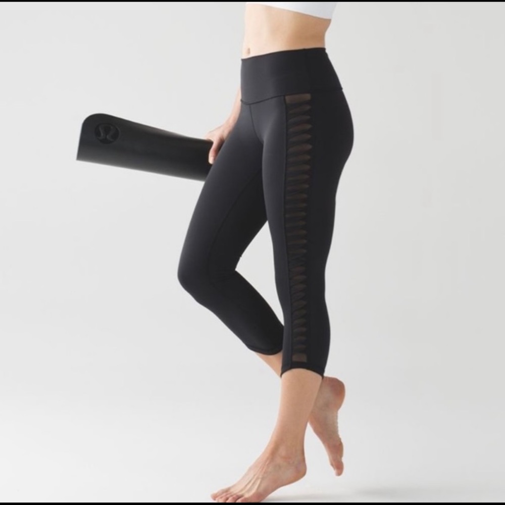 Lululemon Sunshine Salutation Crop (Full-On Luxtreme) size 6